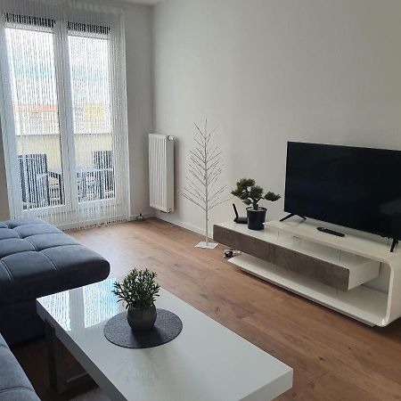 Smarte Dachgeschosswohnung Mit 2 Terrassen Direkt Am Hauptbahnhof Vienna Luaran gambar