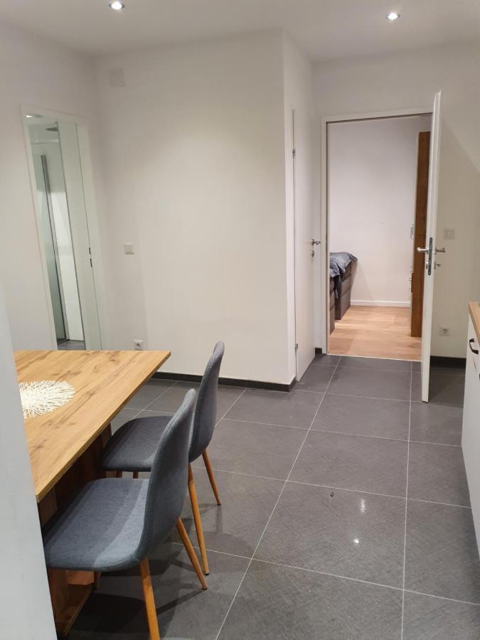 Smarte Dachgeschosswohnung Mit 2 Terrassen Direkt Am Hauptbahnhof Vienna Luaran gambar