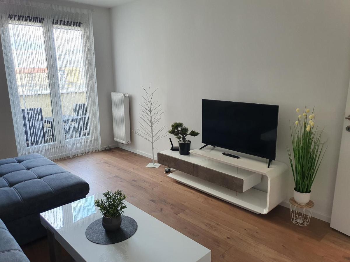 Smarte Dachgeschosswohnung Mit 2 Terrassen Direkt Am Hauptbahnhof Vienna Luaran gambar
